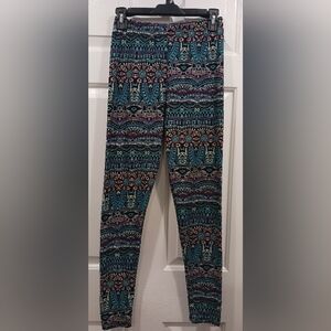 Viv "Atlantis" Multicolor Patterned Leggings Plus Size